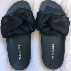 Steve Madden Slip ons